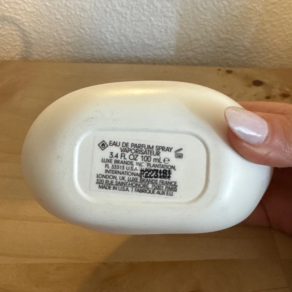 Ariana grande perfume - Picture 5 of 5